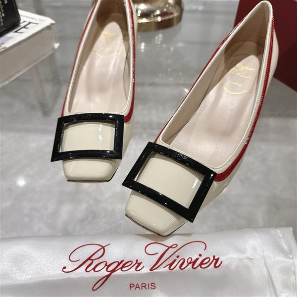 20251127173959780 270